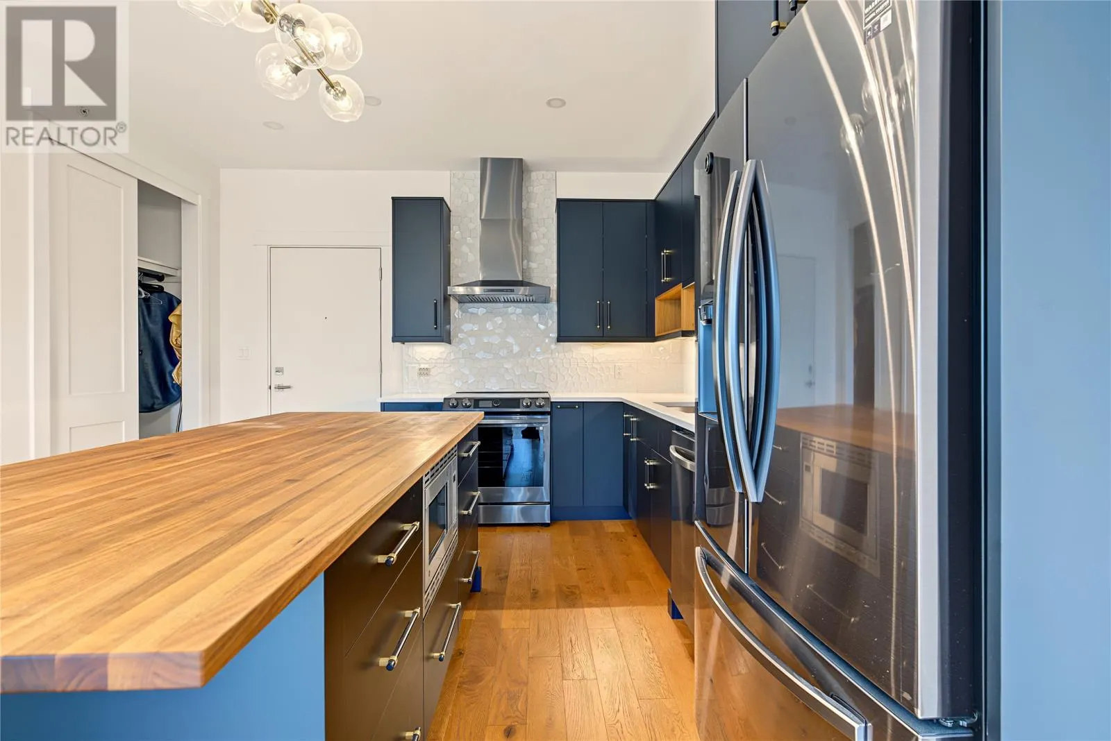 181 HAMILTON Avenue Unit#404 #404