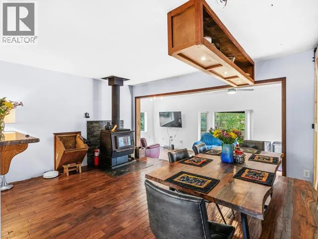 507 DEZADEASH ROAD