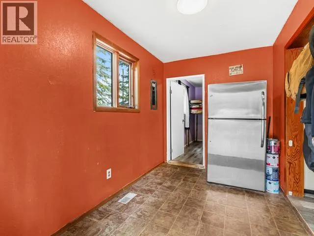 507 DEZADEASH ROAD