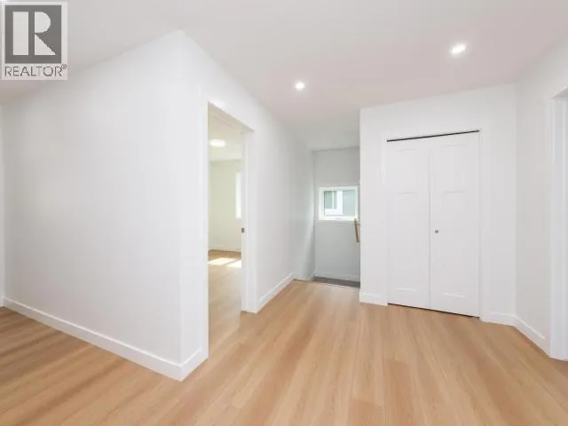 36 WYVERN AVENUE