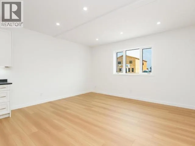 36 WYVERN AVENUE