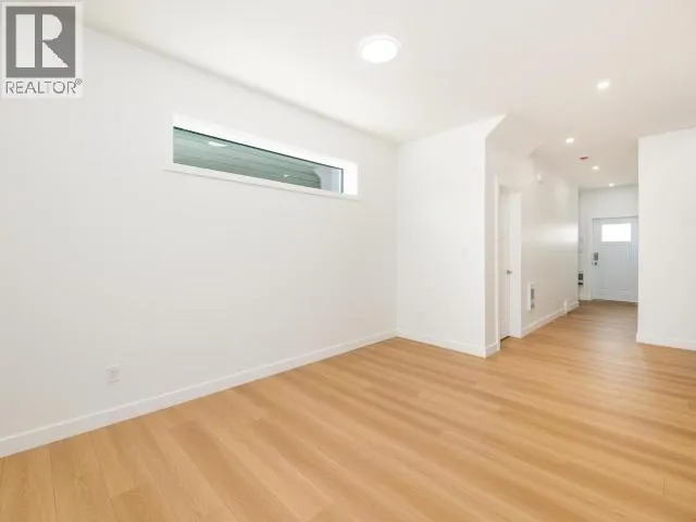 36 WYVERN AVENUE
