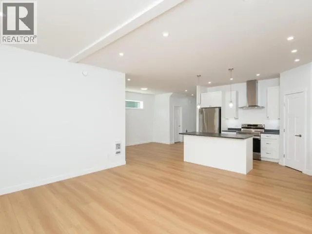 36 WYVERN AVENUE