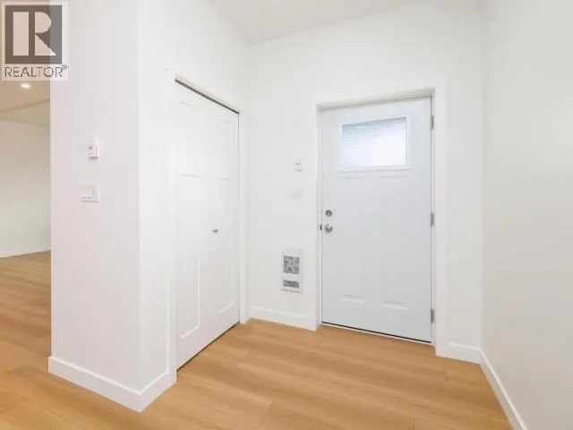 36 WYVERN AVENUE