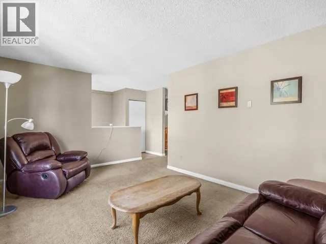 58 GREEN CRESCENT