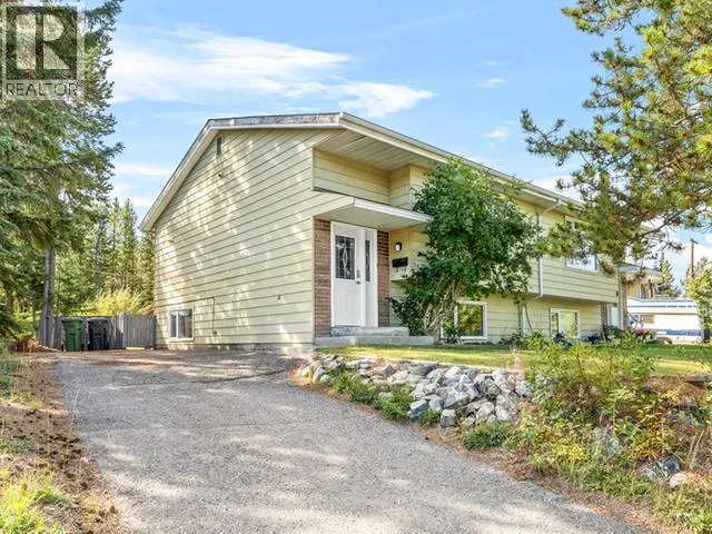 58 GREEN CRESCENT