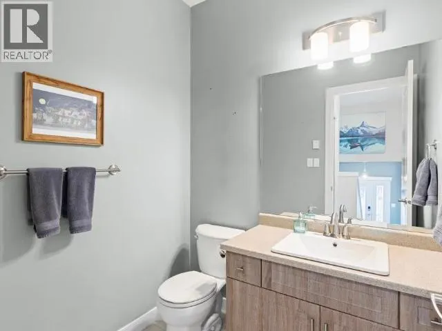 70 ISKOOT CRESCENT
