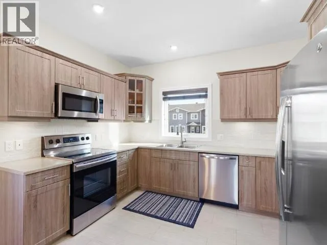 70 ISKOOT CRESCENT