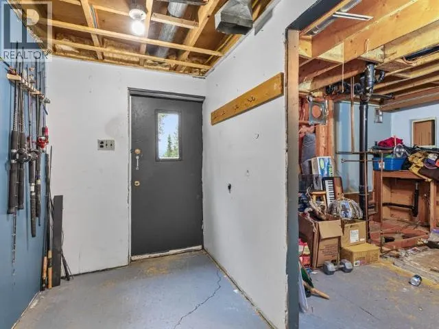 224 SQUANGA AVE