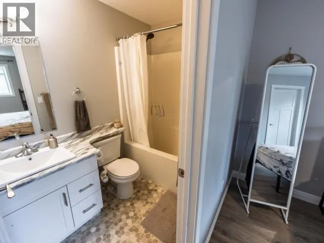 107-113 MALLARD WAY