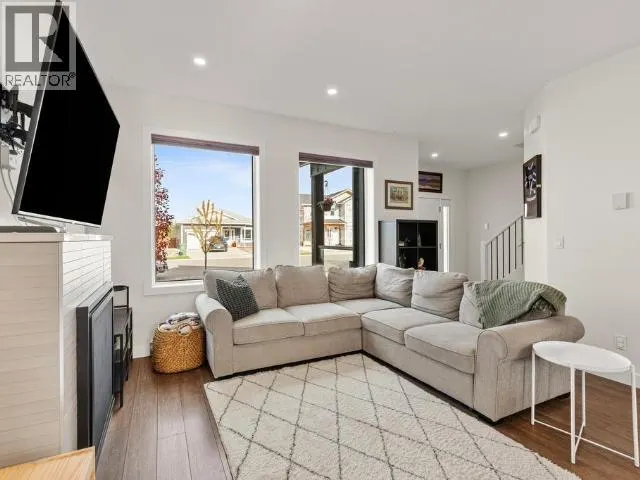 127 SYBIL CIRCLE