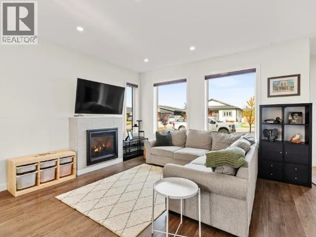 127 SYBIL CIRCLE