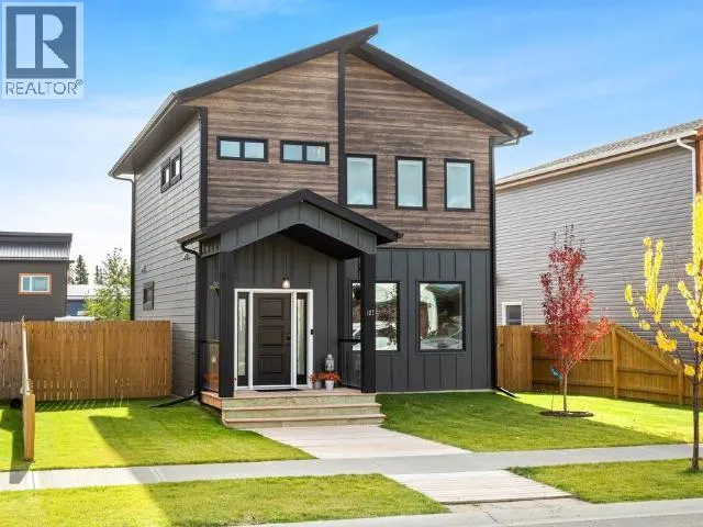 127 SYBIL CIRCLE