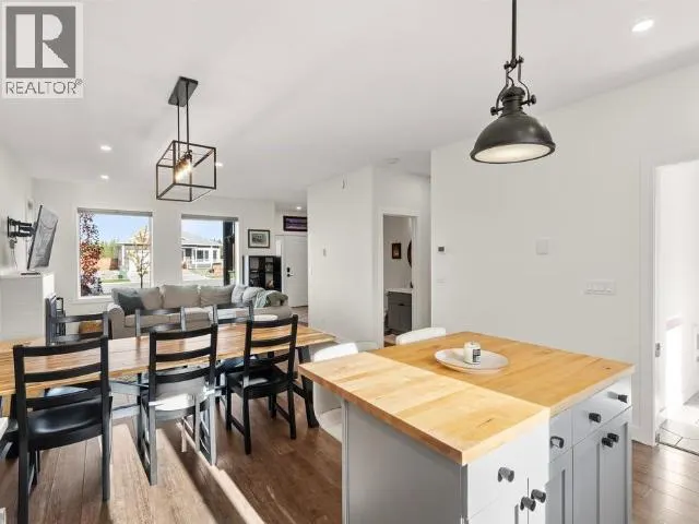 127 SYBIL CIRCLE