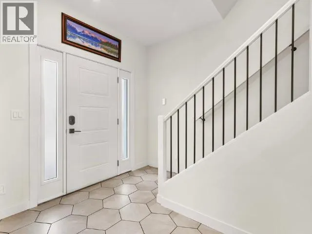 127 SYBIL CIRCLE