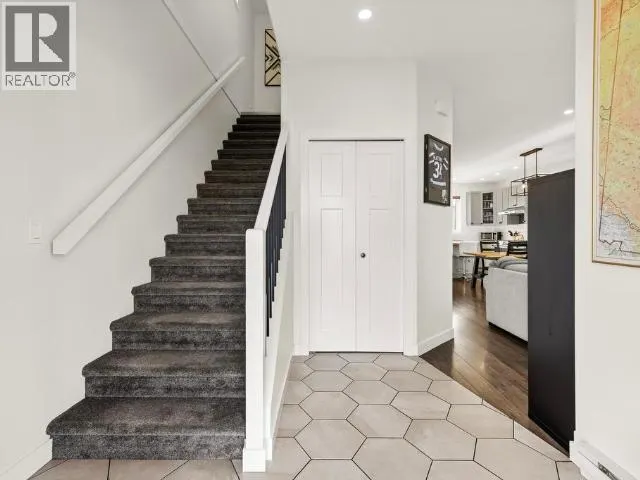 127 SYBIL CIRCLE