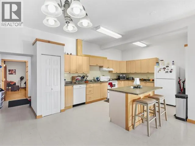 310 ALEXANDER STREET