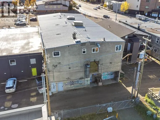 309 BLACK STREET