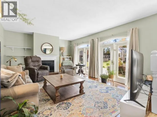 46 BOXWOOD CRESCENT