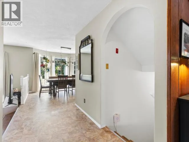 46 BOXWOOD CRESCENT