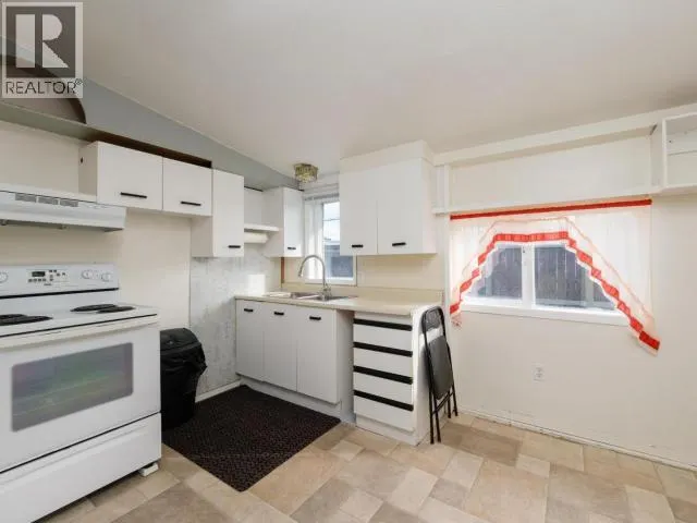 8-7 PROSPECTOR ROAD