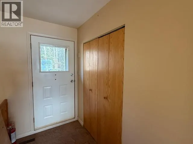 12 NISUTLIN DRIVE