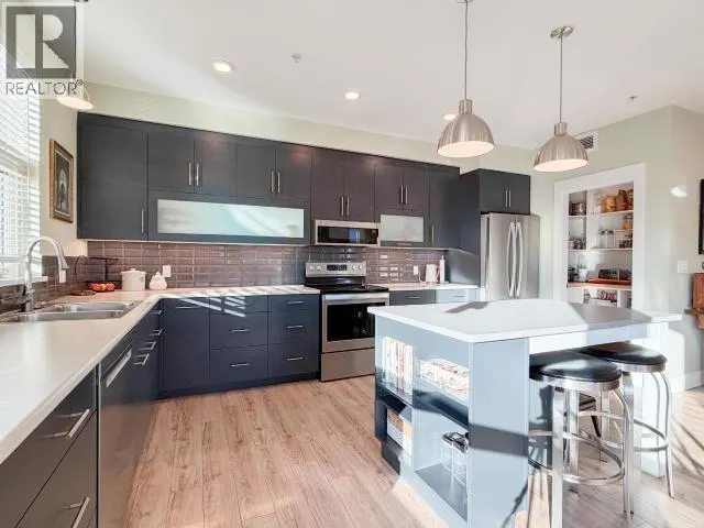 204-210 HAWKINS STREET