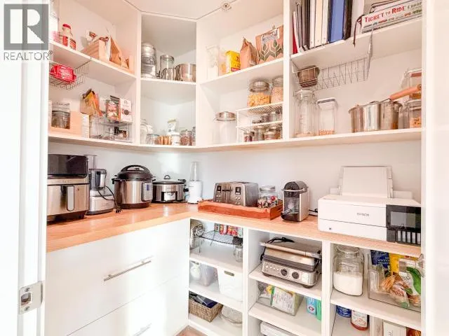 204-210 HAWKINS STREET