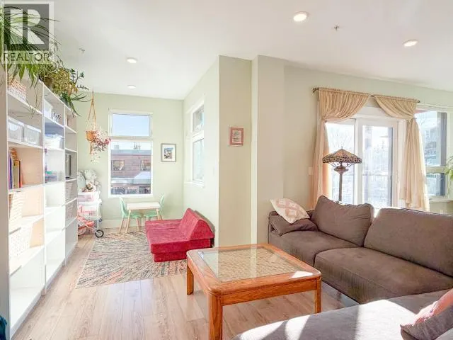 204-210 HAWKINS STREET