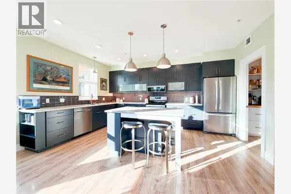 204-210 HAWKINS STREET