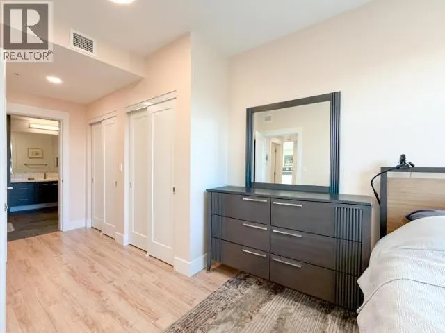 204-210 HAWKINS STREET