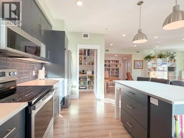 204-210 HAWKINS STREET