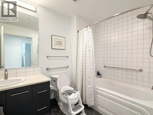 204-210 HAWKINS STREET