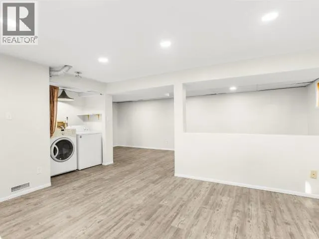 25 MCQUESTEN ROAD