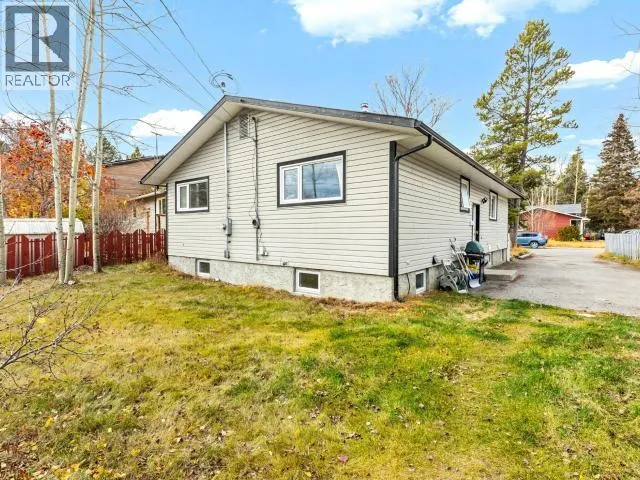 25 MCQUESTEN ROAD