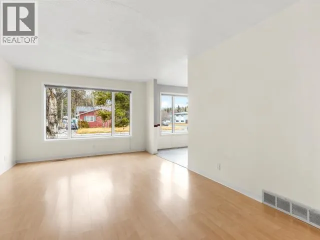 25 MCQUESTEN ROAD