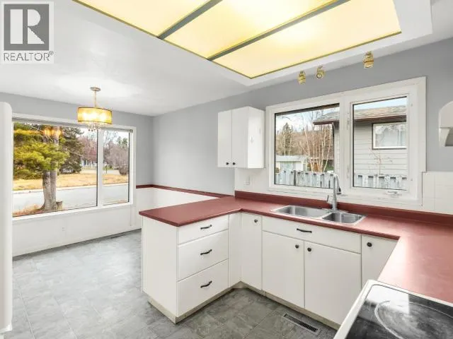 25 MCQUESTEN ROAD
