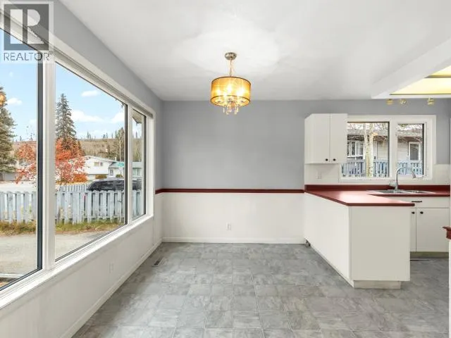 25 MCQUESTEN ROAD