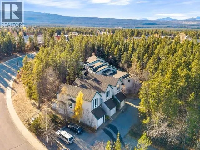 9-75 THOMPSON ROAD