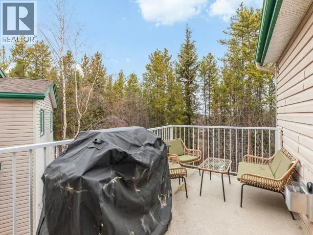 9-75 THOMPSON ROAD