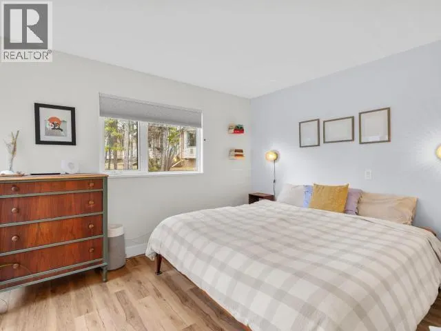 9-75 THOMPSON ROAD