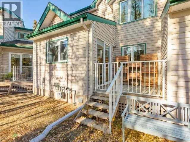 9-75 THOMPSON ROAD