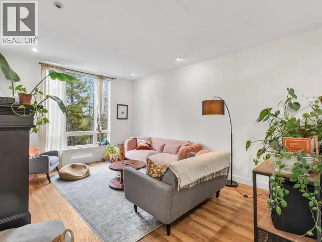 9-75 THOMPSON ROAD