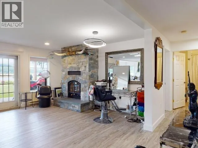 2108 MAHOOD ROAD
