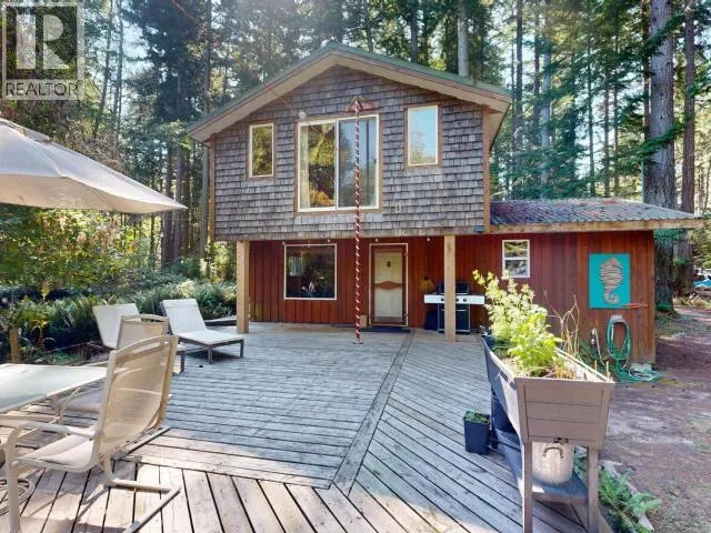 1466 VANCOUVER BLVD
