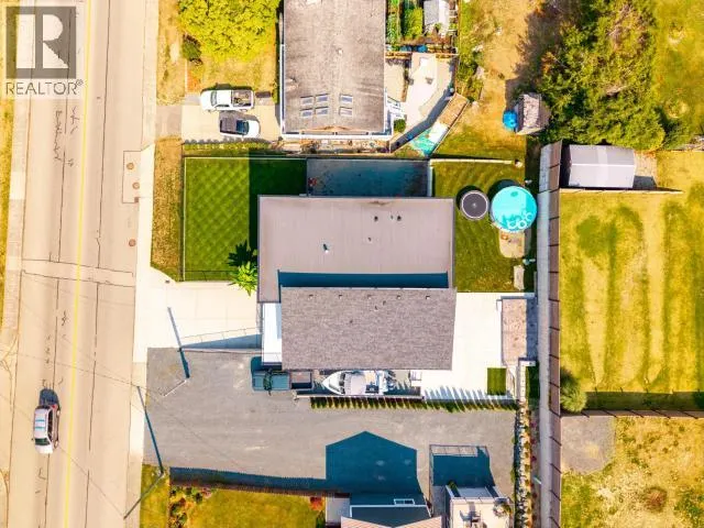 3558 JOYCE AVE