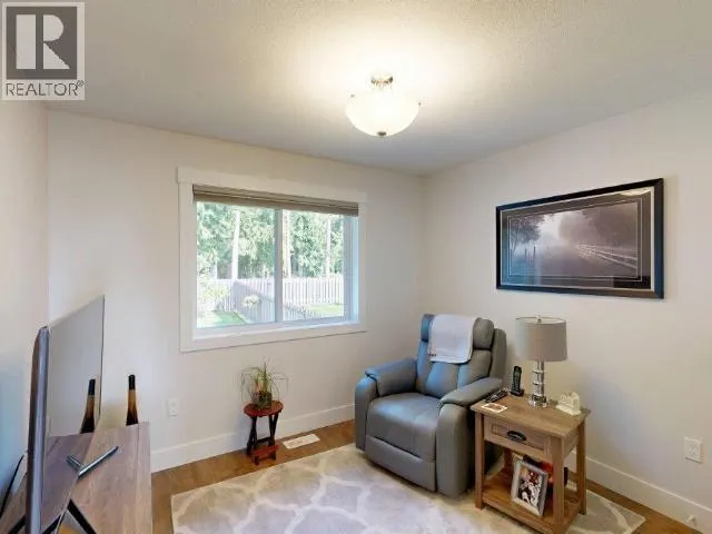 7412 GABRIOLA CRESCENT