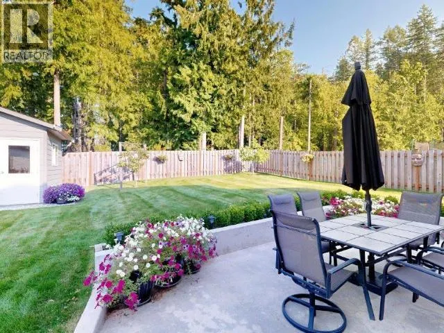 7412 GABRIOLA CRESCENT