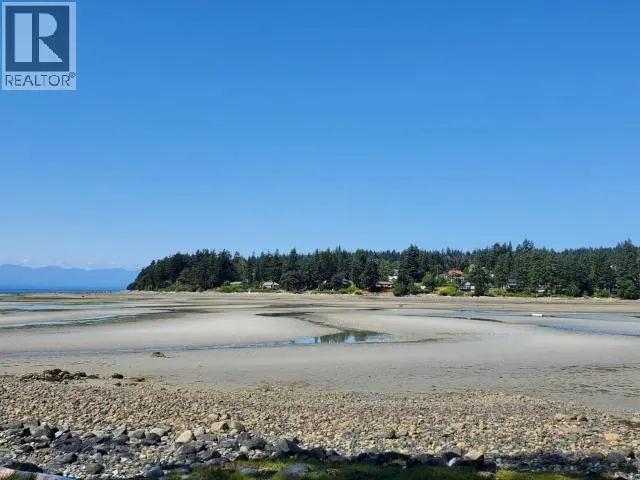 5205 GILLIES BAY ROAD