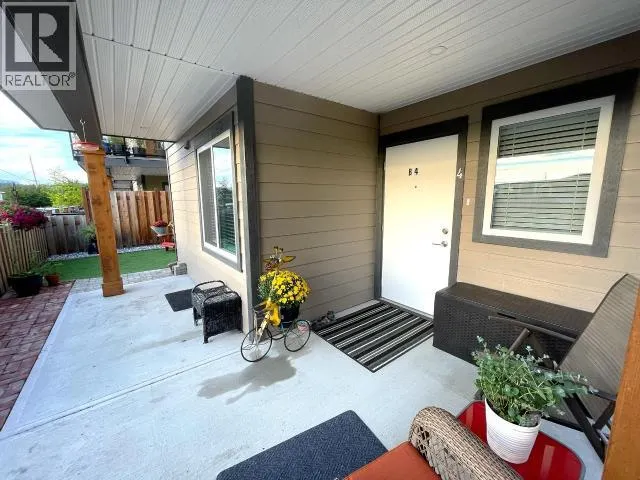 B4-6900 BURNABY STREET